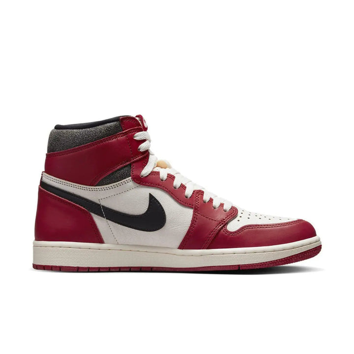Air Jordan 1 High Chicago ''Lost And Found