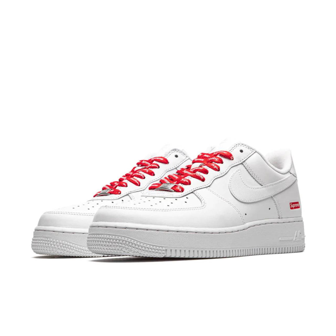 Nike Air Force 1 Low Supreme White